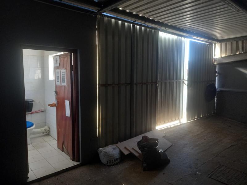 To Let commercial Property for Rent in Newton Park Eastern Cape